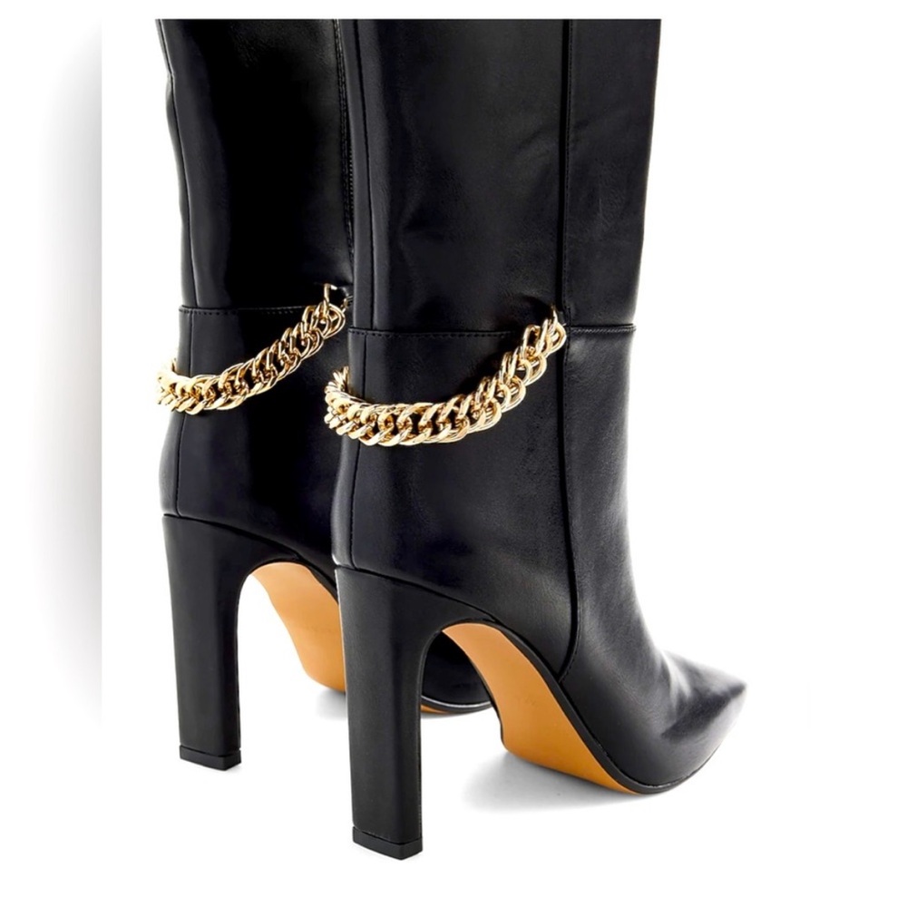 EXPRESS Knee High Gold Chain Black Leather Boots size 8 - Picture 2 of 3